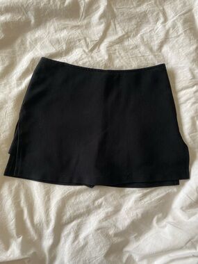 Classic Black Women's Mini Skirt